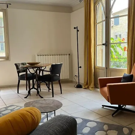 Апартаменты Centre Quartiers Des Arts Charme De L'ancien
