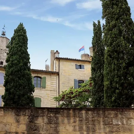 Апартаменты Centre Quartiers Des Arts Charme De L'ancien Юзес